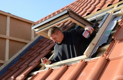 Pose de fenêtres de toit Velux à Rocquemont